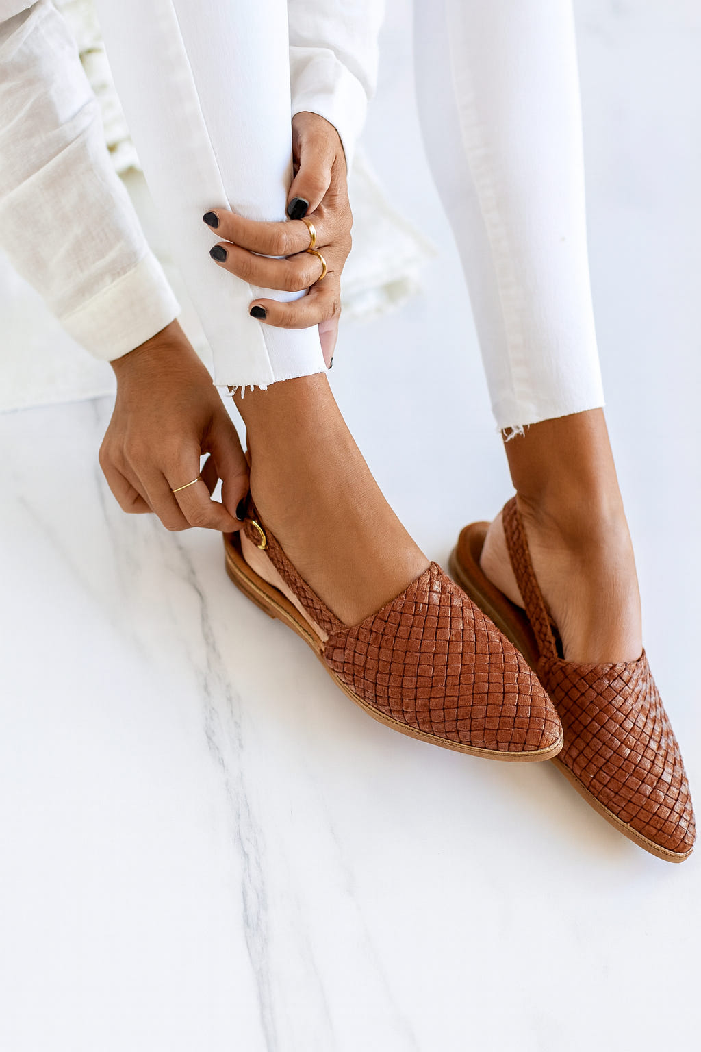 NILA | Sandalias trenzadas de temporada