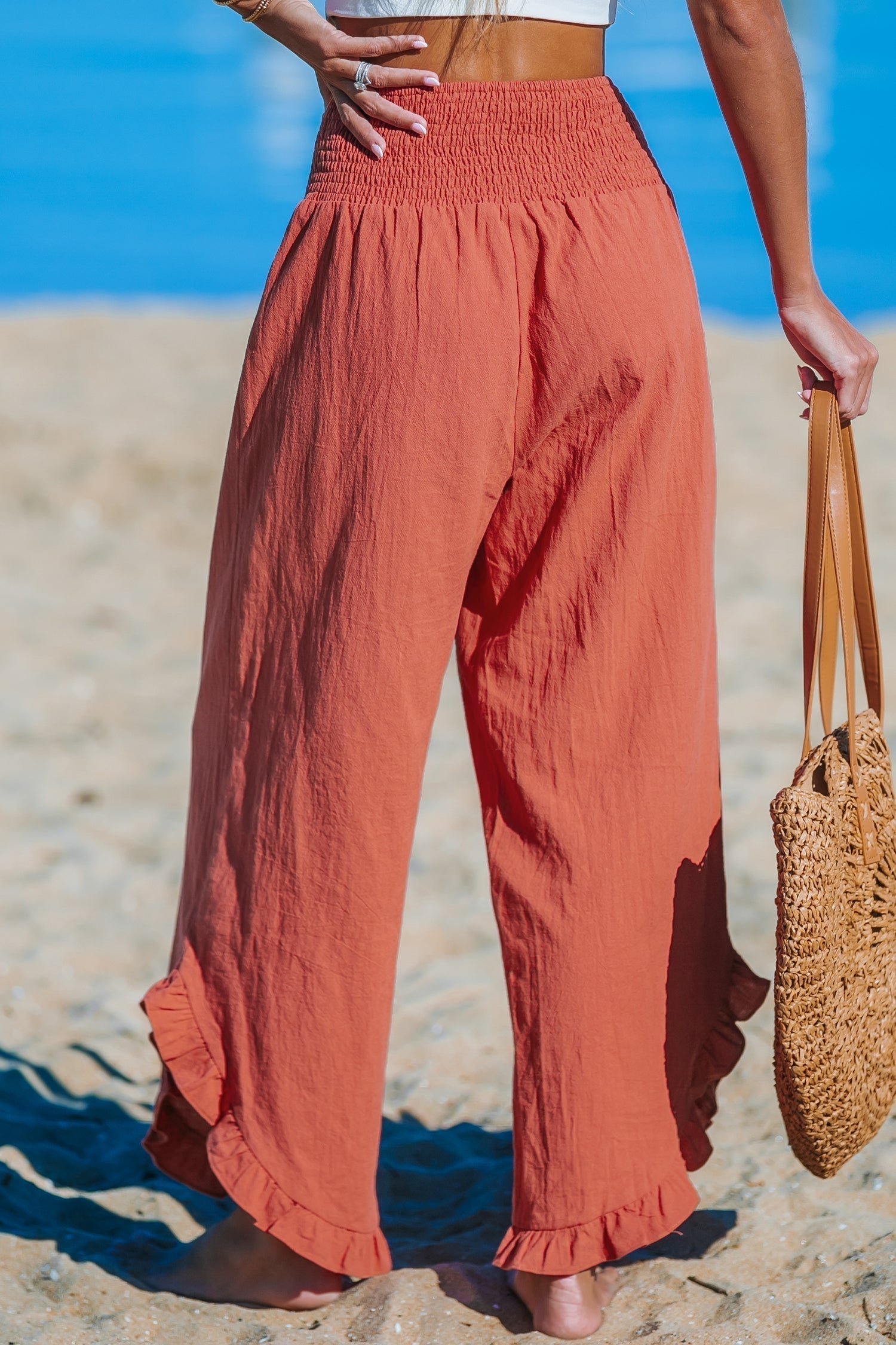 CORAL | Pantalón ancho con volantes
