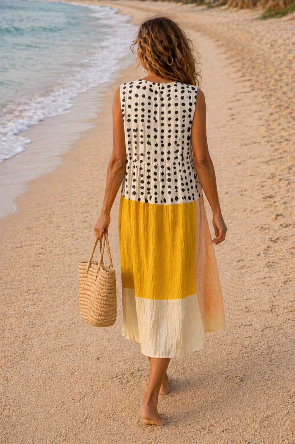 Vestido lunares-Elegancia natural en color